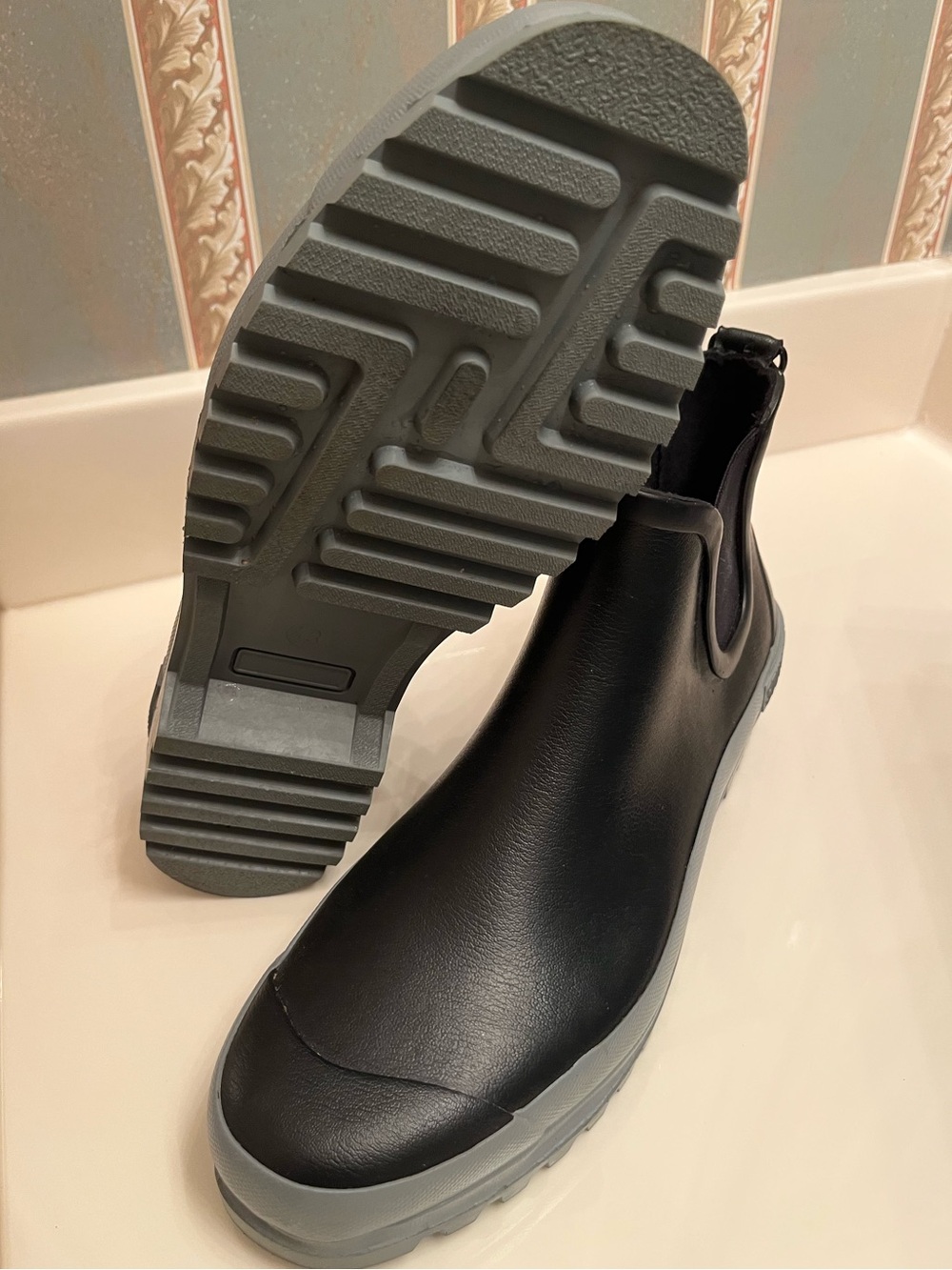STUTTERHEIM Chelsea Rain Boot Size 43 (27.9 CM INSOLE) Worn Once